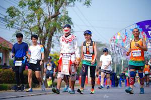 BIB: 42411, 47775
                            <button type="button" onclick="openModal(10095603)" class="btn btn-primary btn-sm float-right btn-popup" data-toggle="modal" data-target=".modal-high-quality">
                        <i class="fas fa-shopping-cart"></i> Add to Cart
                    </button>
                                            <button type="button" onclick="isThisMe(10095603, true)" class="btn btn-success btn-sm float-right btn-popup btn-isme hidden" data-toggle="tooltip" data-placement="bottom" title="นี่คือรูปของคุณใช่ไหม คลิกที่นี่เพื่อเอาเข้าอัลบั้ม">
                        <i class="fas fa-plus"></i> Add to album
                    </button>
                    <button type="button" onclick="isThisMe(10095603, false)" class="btn btn-warning btn-sm float-right btn-popup btn-isnotme hidden">
                        <i class="fas fa-ban"></i> Remove from album
                    </button>